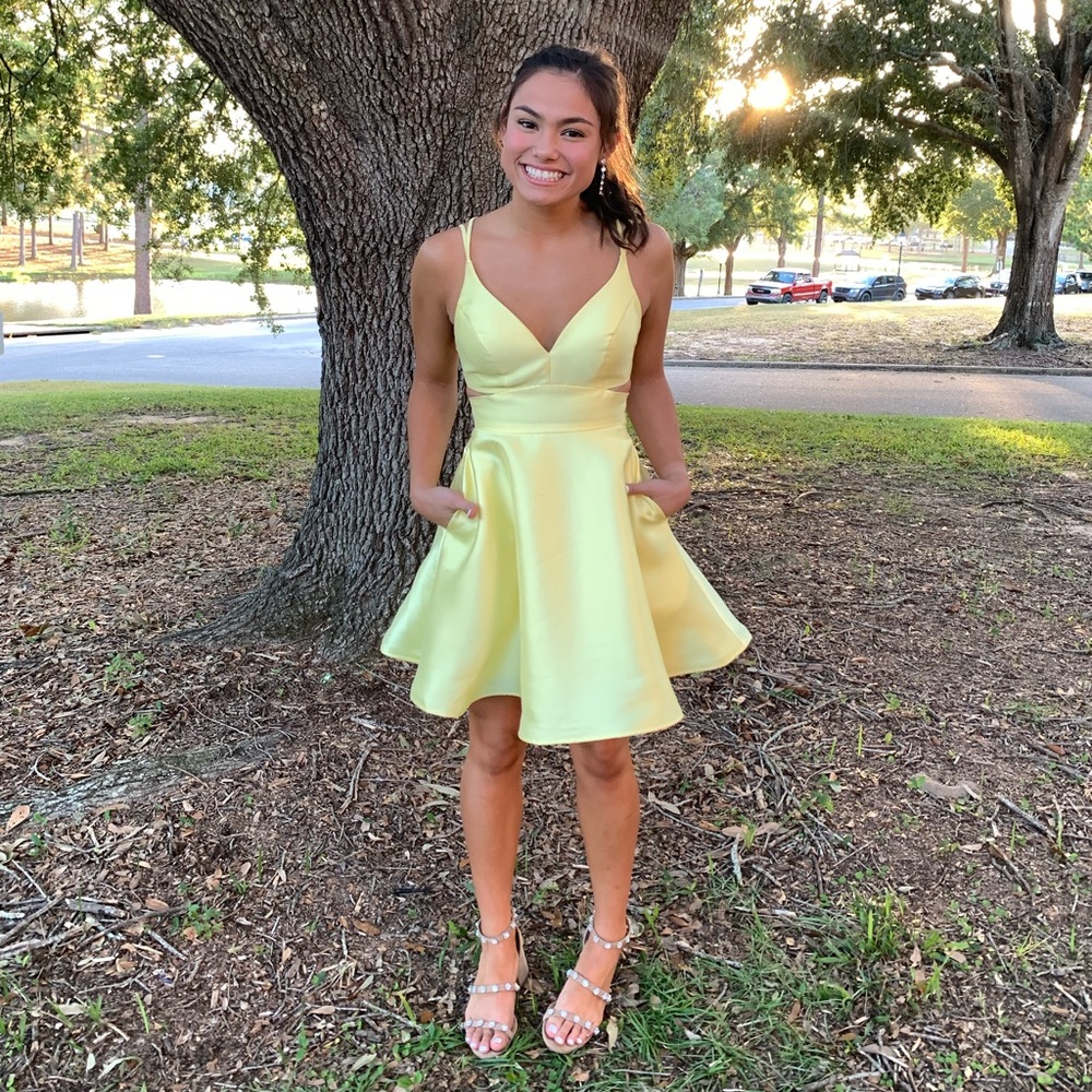 Alyce Paris / Homecoming Dress